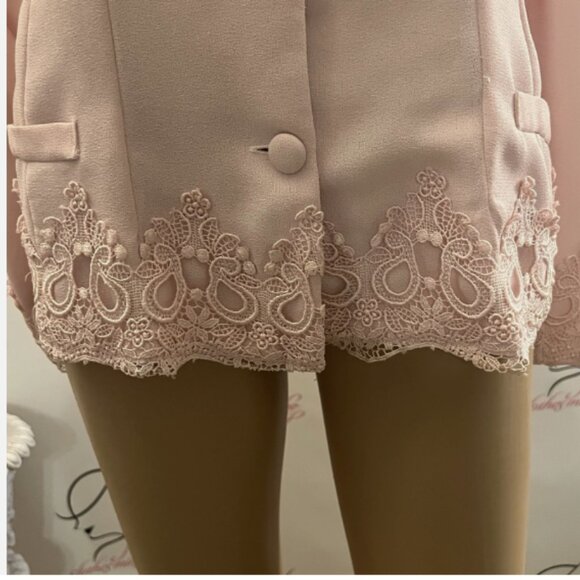 In The Mood. Size 8. Pink Shacket. Lace Trim. Pleated Cap. Long Sleeves. DB2 - Picture 3 of 6